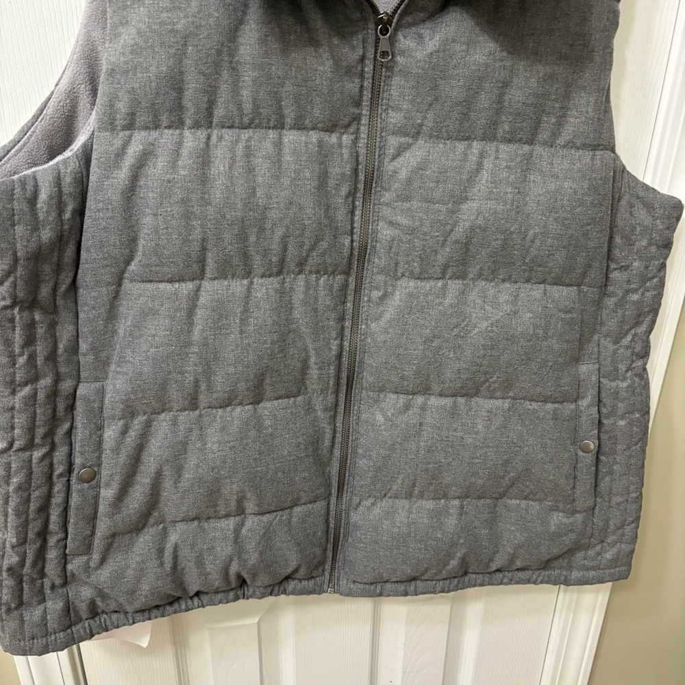 ➕ Old Navy Gray Quilted Frost Free Fleece Lined Puffer Vest Womens Plus Size XXL - Picture 4 of 6